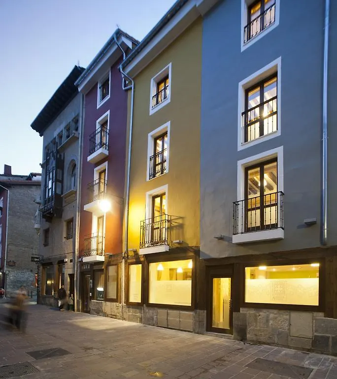 El Albergue De La Catedral Vitoria-Gasteiz Hostel